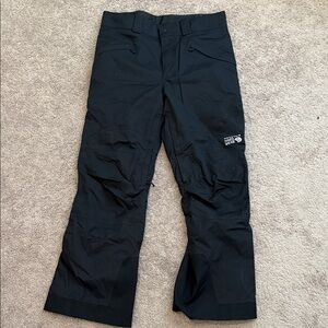 Mountain Hardwear Performance Cargo Pants in Black